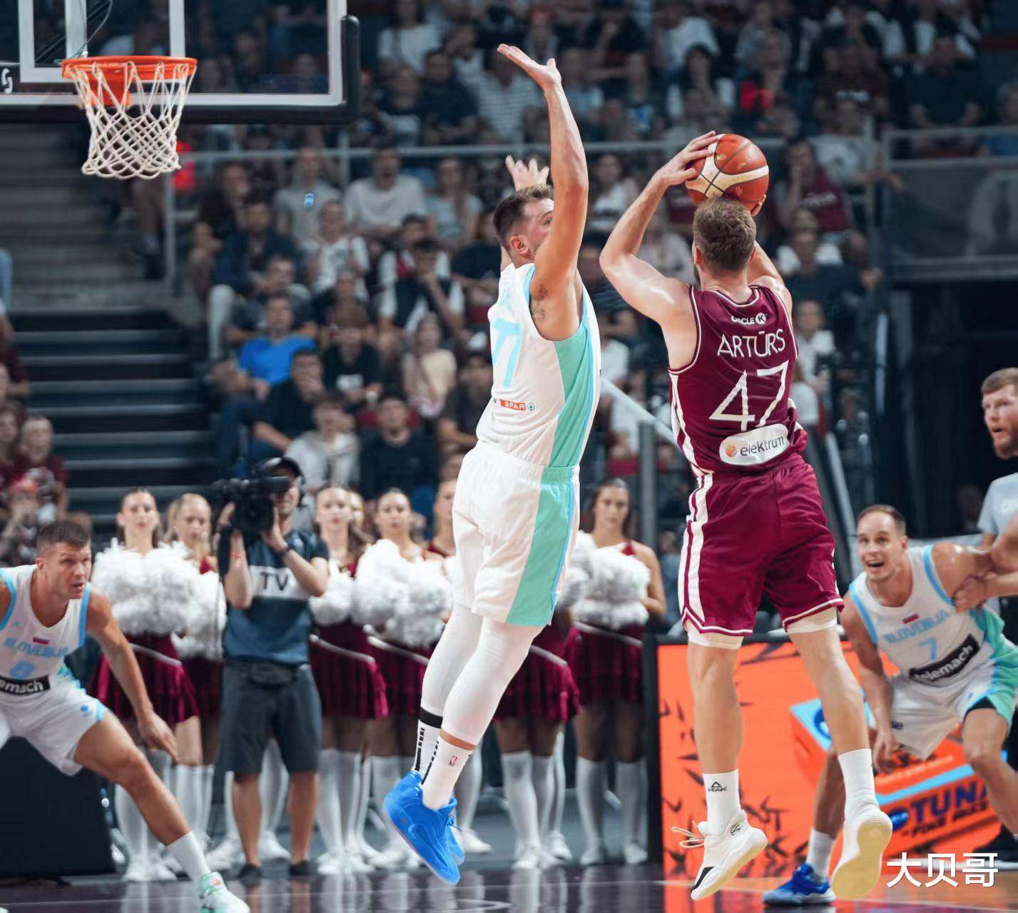 开云体育下载-法国男篮横扫凯尔特人B队，东契奇关键制胜