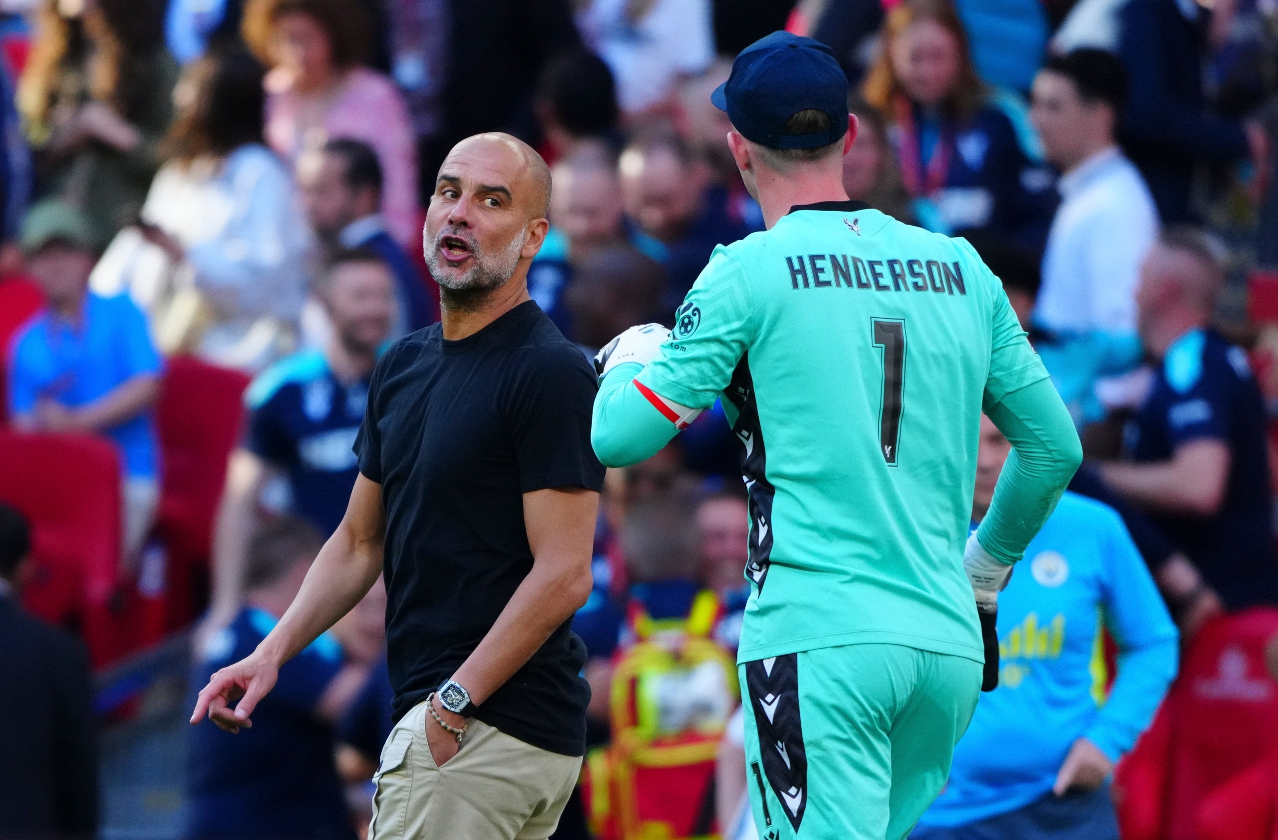 关于豪取胜仗!曼联轻松击败水晶宫,主场告捷!的信息 关于豪取胜仗!曼联轻松击败水晶宫,主场告捷!的信息