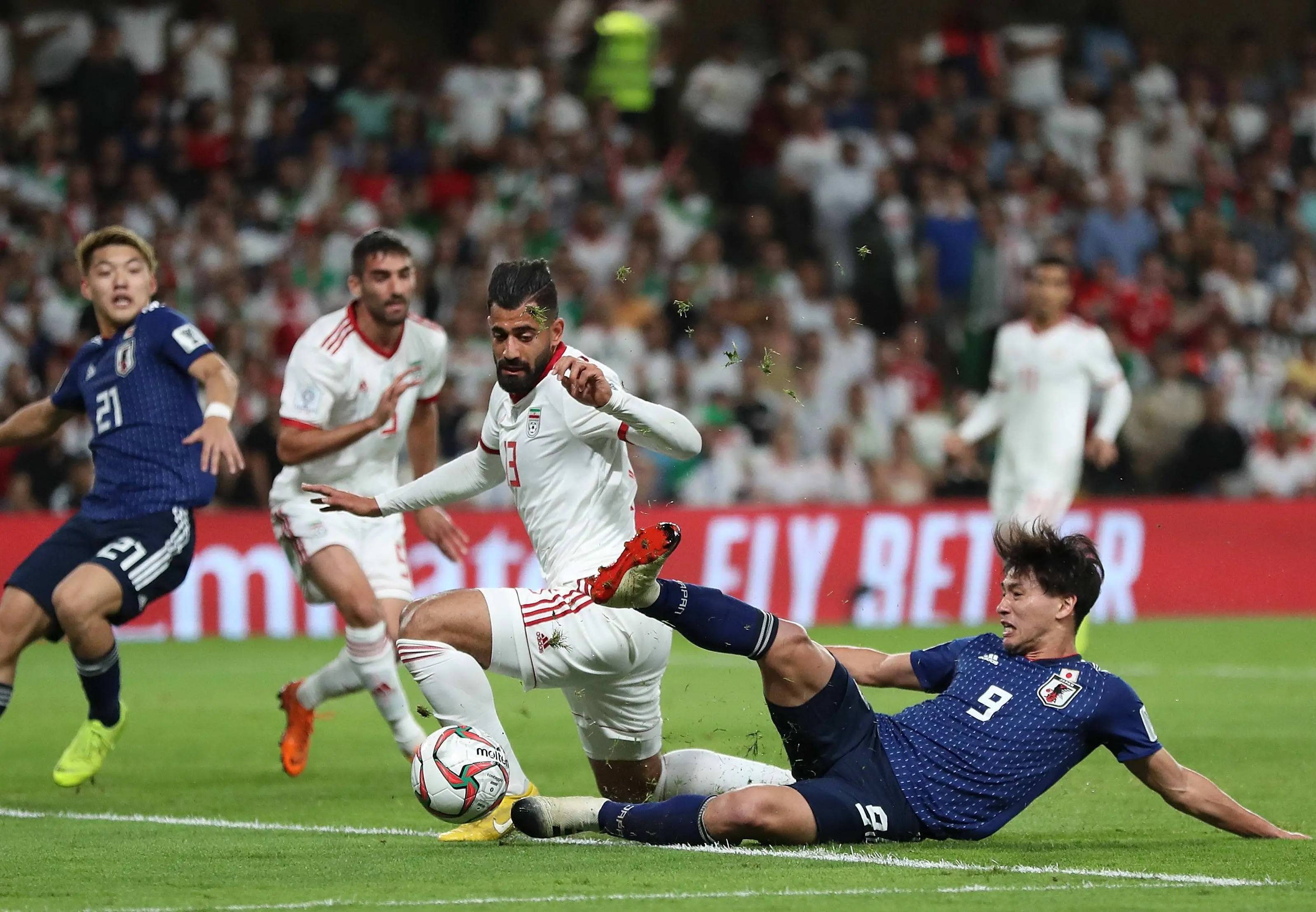 包含赫塔菲战胜阿拉维斯，保级形势稍显乐观的词条